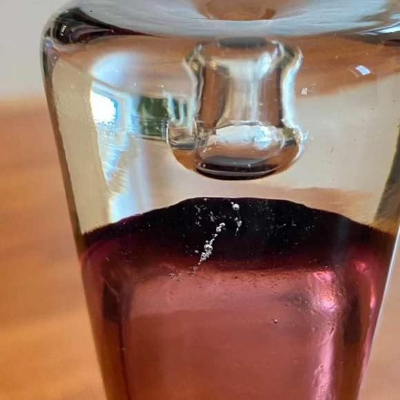 Gorgeous Krosno Poland Ameythest Art Glass Purple Vase with Clear Blown Bubble - Picture 7 of 16